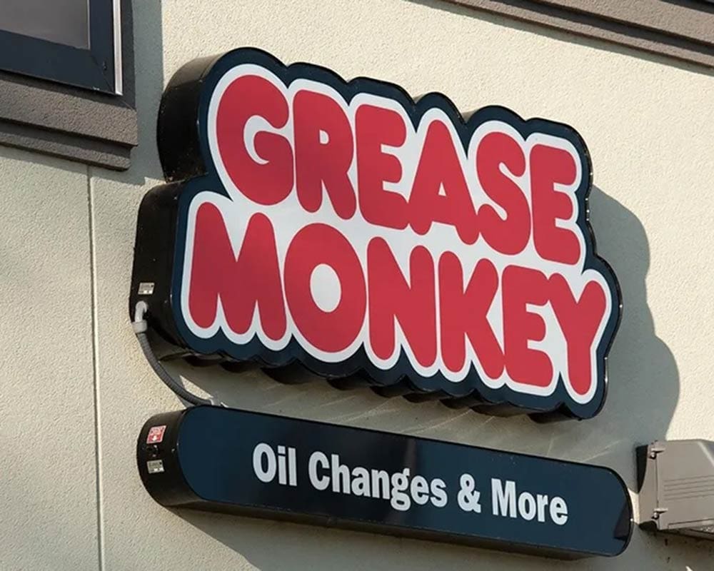 Grease Monkey Oil Changes & More Outdoor Signage